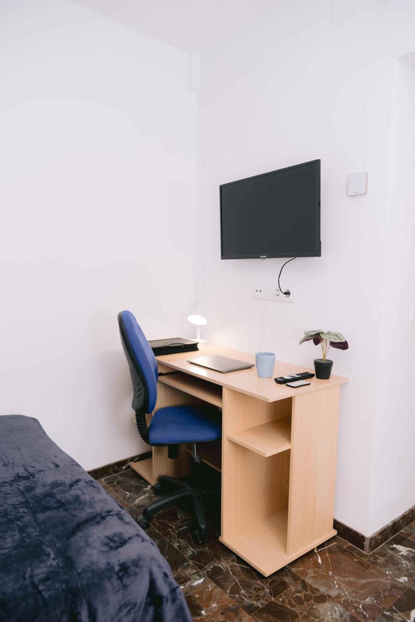 Piso Compartido Delyrent, Reja Hotel Jaén Екстериор снимка