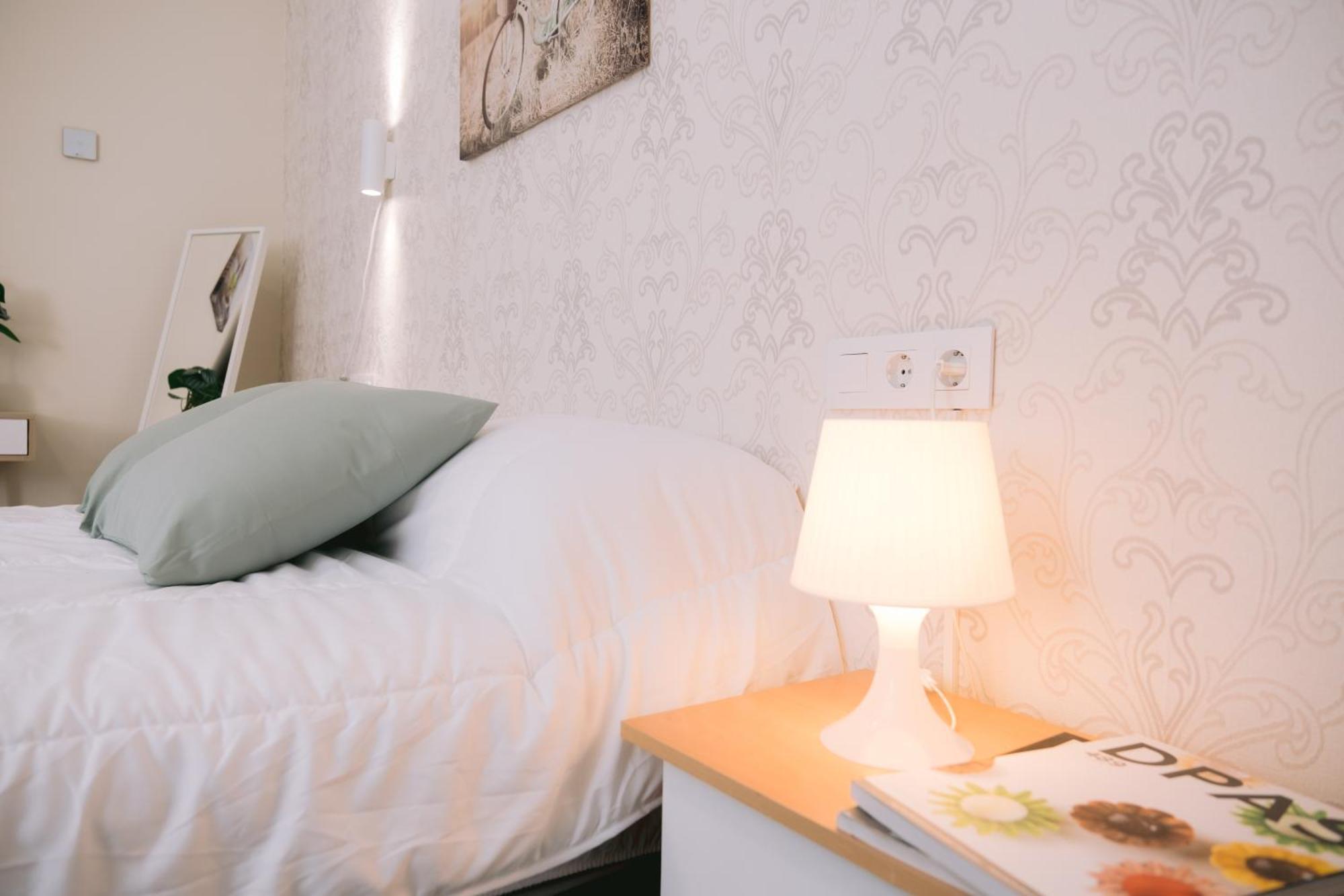 Piso Compartido Delyrent, Reja Hotel Jaén Екстериор снимка